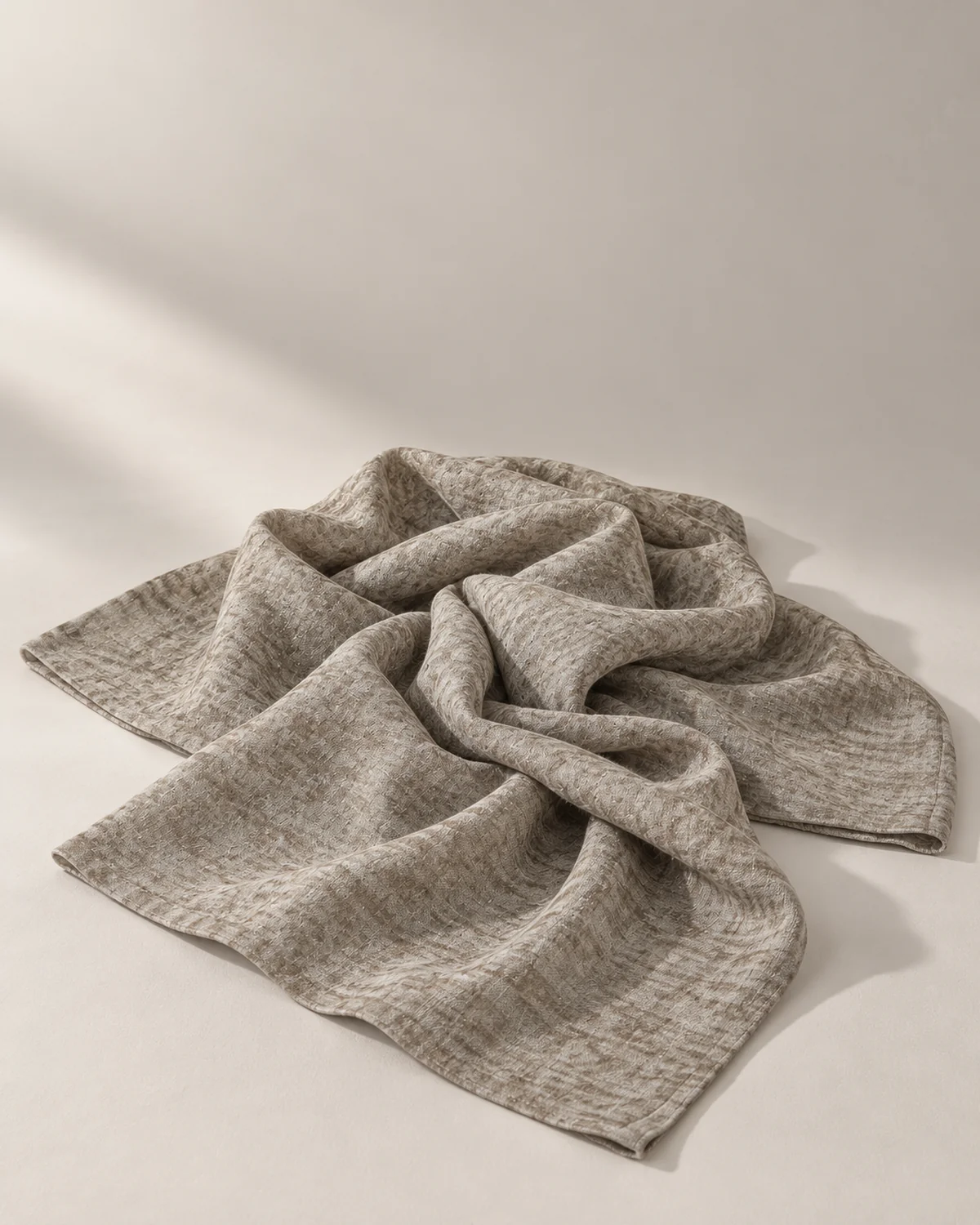 Foulard Thai chiné couleur Taupe chiné – plis sculptés